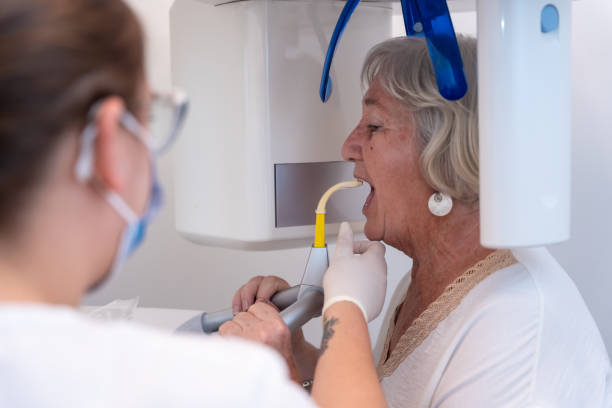 Best Broken or Cracked Tooth Emergency Dentist in Green Oaks, IL